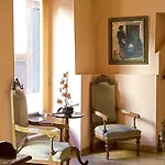 Don Carlos Hotel