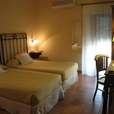 Don Carlos Hotel