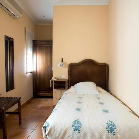 Hotel Don Carlos Caceres