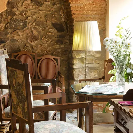 Don Carlos Hotel Caces