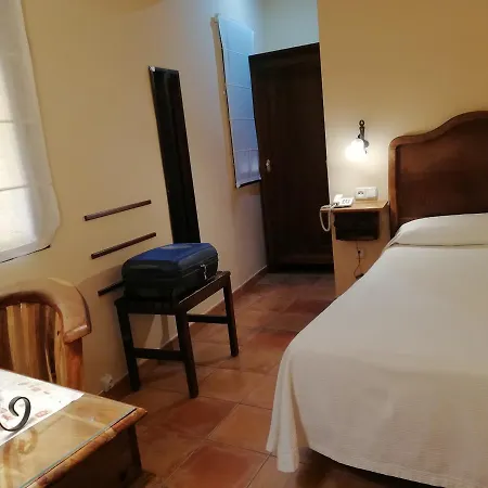 Hotel Don Carlos 2*