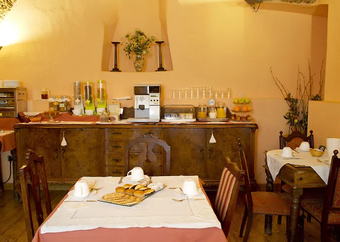 Don Carlos Hotel Caces